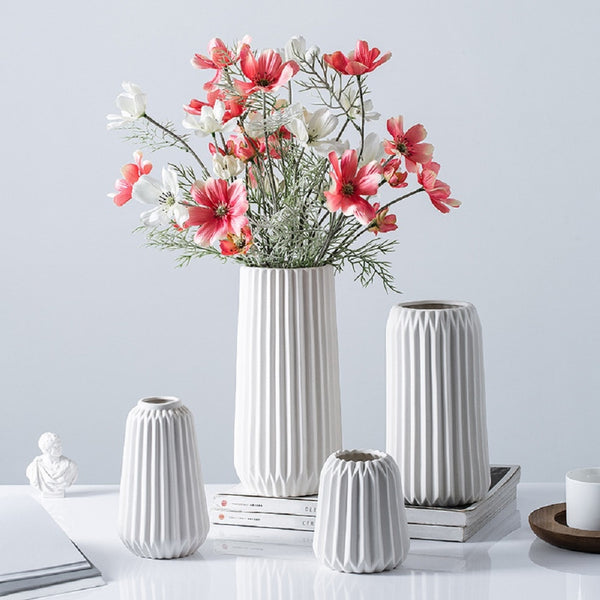 Simple Nordic Geometric Vase